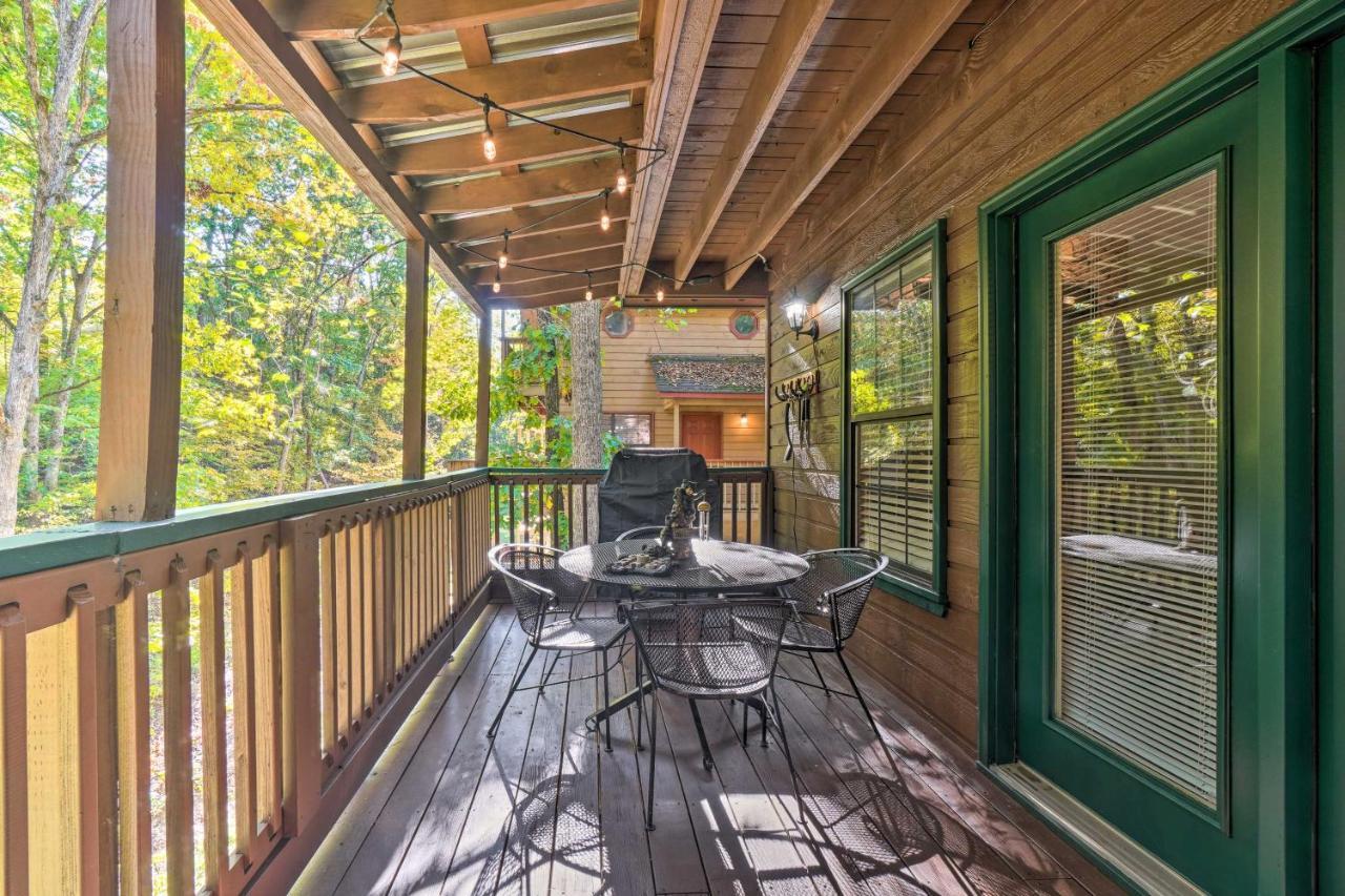 Picturesque Pigeon Forge Cabin With Mountain Views Eksteriør billede