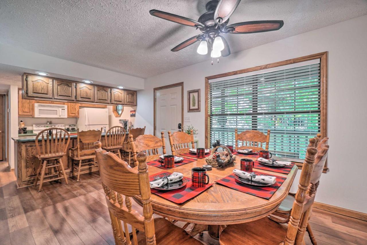 Picturesque Pigeon Forge Cabin With Mountain Views Eksteriør billede