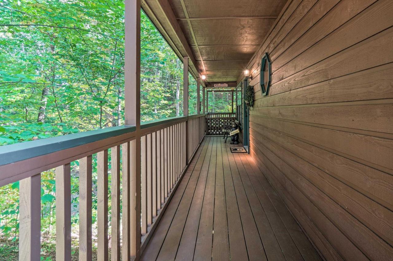 Picturesque Pigeon Forge Cabin With Mountain Views Eksteriør billede
