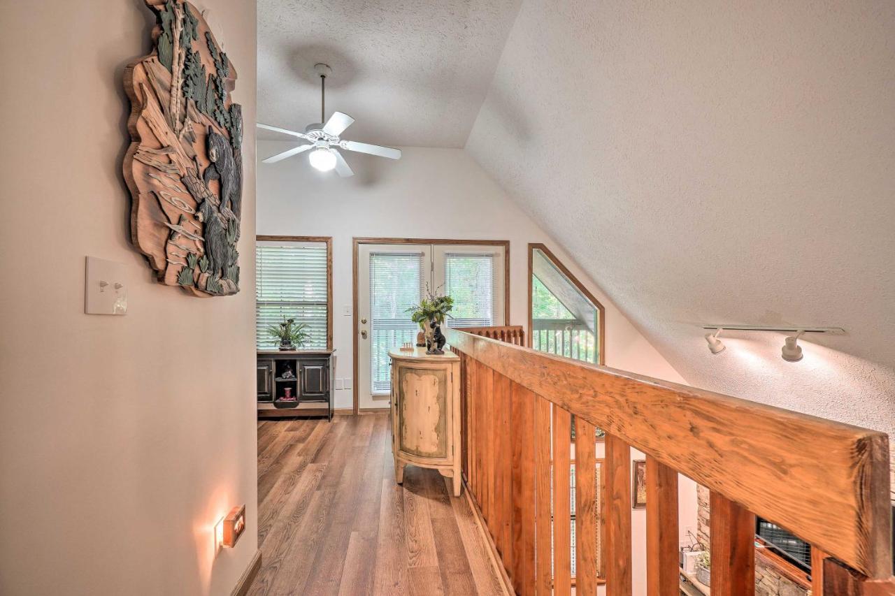Picturesque Pigeon Forge Cabin With Mountain Views Eksteriør billede